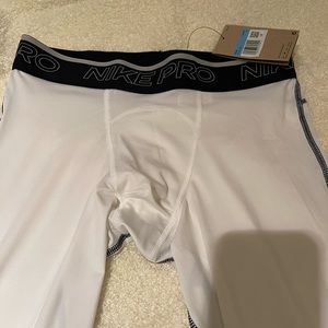 Nike Pro Men’s Training tights, NWT